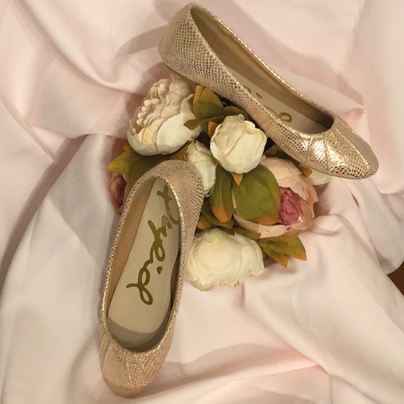 Qupid Rose Pink Textured Ballet Flats 6 - Picture 1 of 4